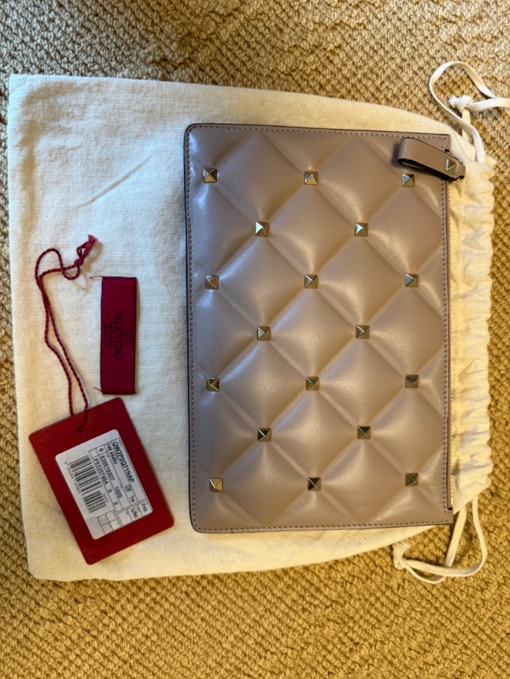 Valentino Quilted Rockstud clutch bag - Picture 6 of 6